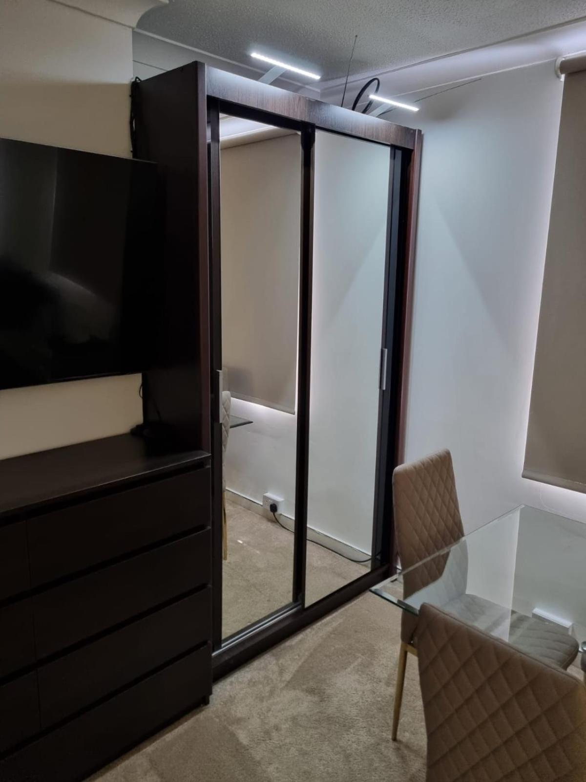 Stylish London Apartment & Free Parking 외부 사진